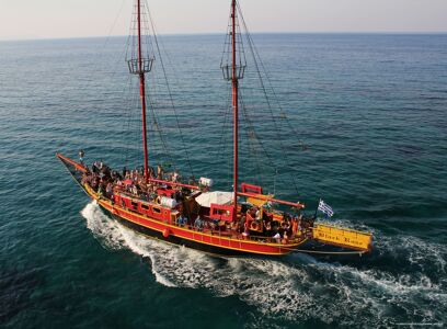 Tours in Kreta - Black Rose Piratencruise von Hersonissos Hafen mit BBQ inklusive 